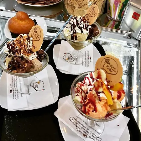 Italian Charm, Modern Elegance In Apartment *