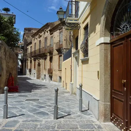 Apartment Italian Charm, Modern Elegance In *