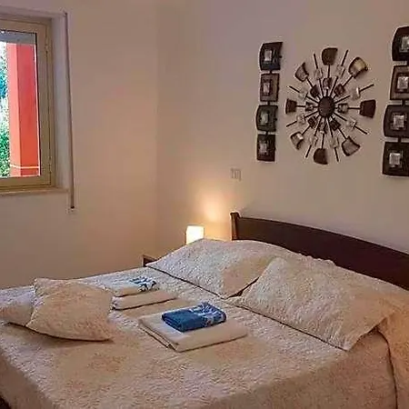 Italian Charm, Modern Elegance In Apartment *