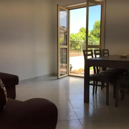 Italian Charm, Modern Elegance In Apartment *